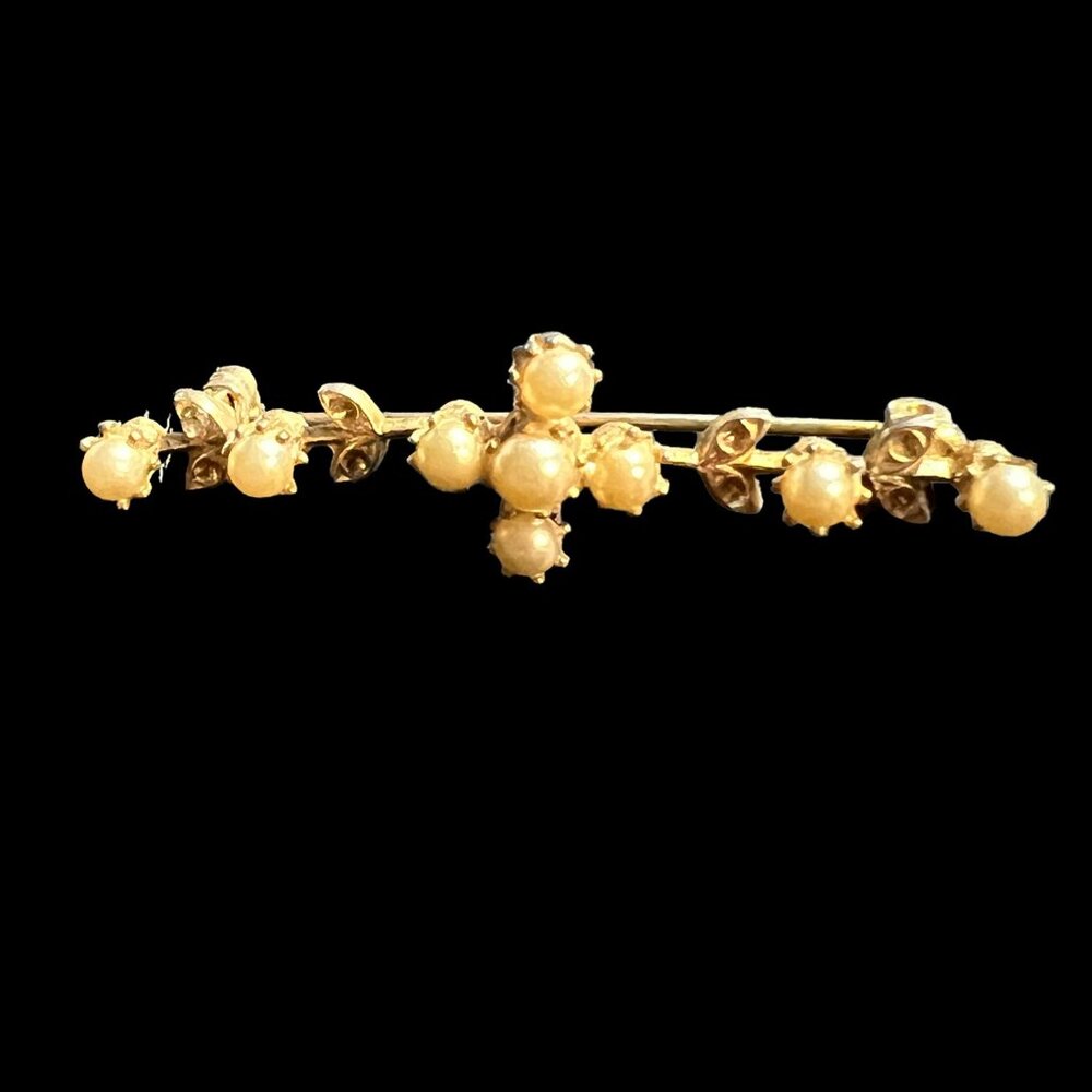Vintage Bar Brooch Pearl and Leaves Gold Tone Pin